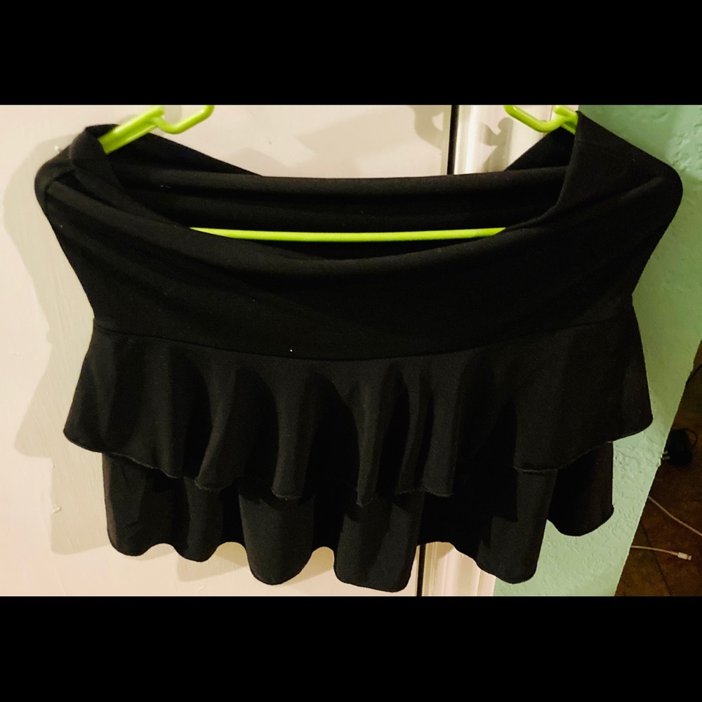 Black mini skirt